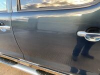 TOYOTA HILUX INVINCIBLE 3.0 D-4D DOUBLE CAB PICK UP - 10