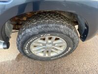 TOYOTA HILUX INVINCIBLE 3.0 D-4D DOUBLE CAB PICK UP - 12