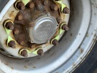 APPROX. 26ft DON-BUR SINGLE AXLE BOX TRAILER ON AIR - 8