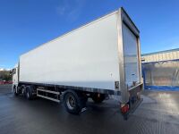 APPROX. 26ft DON-BUR SINGLE AXLE BOX TRAILER ON AIR - 9