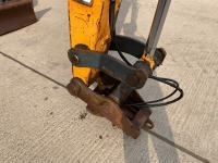 HYUNDAI ROBEX 800R-9 8 TON MIDI DIGGER - 9