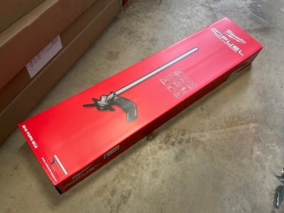 UNUSED MILWAUKEE M18 FOPH-BCA STRIMMER ATTACHMENT