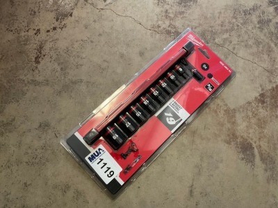 UNUSED MILWAUKEE 9 PIECE 3/8 IMPACT SOCKET SET