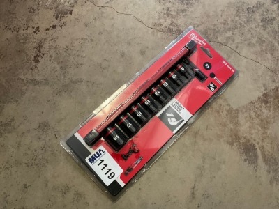 UNUSED MILWAUKEE 9 PIECE 3/8 IMPACT SOCKET SET