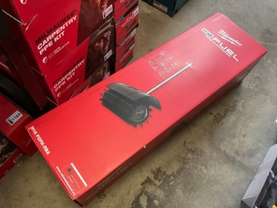 UNUSED MILWAUKEE M18 FOPH-RBA BRUSH ATTACHMENT