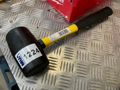 UNUSED DRAPER 24oz FIBREGLASS MALLET