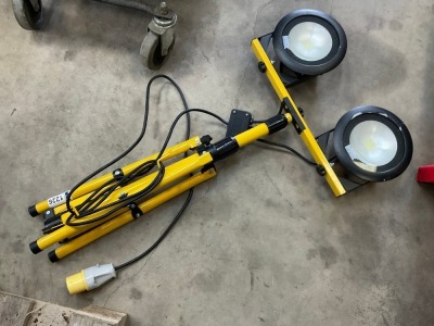 DEFENDER TWIN HEAD 110v LED SITE LIGHT