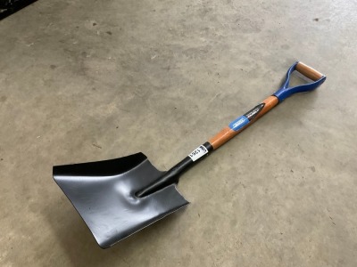 UNUSED DRAPER SQUARE MOUTH NAVVY SHOVEL