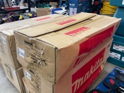 APPROX. 4000No. UNUSED MAKITA 45mm COLLATED WOOD SCREWS