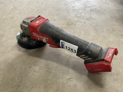 MILWAUKEE M18 18v 115mm GRINDER