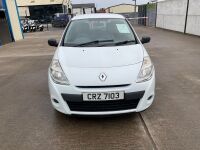 RENAULT CLIO SPECIAL EDITION PZAZ 1.2 16V 3DR HATCHBACK - 3