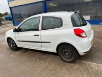 RENAULT CLIO SPECIAL EDITION PZAZ 1.2 16V 3DR HATCHBACK - 10