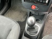 RENAULT CLIO SPECIAL EDITION PZAZ 1.2 16V 3DR HATCHBACK - 16