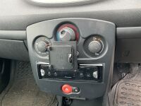 RENAULT CLIO SPECIAL EDITION PZAZ 1.2 16V 3DR HATCHBACK - 17