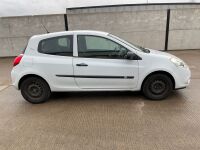 RENAULT CLIO SPECIAL EDITION PZAZ 1.2 16V 3DR HATCHBACK - 19
