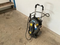 KARCHER 240v POWER WASHER - 3