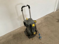 KARCHER 240v POWER WASHER - 2