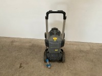 KARCHER 240v POWER WASHER - 4