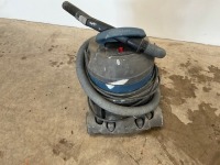 NUMATIC 110v INDUSTRIAL HOOVER - 6