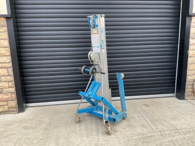 GENIE SLA10 SUPERLIFT MOBILE MATERIAL LIFT
