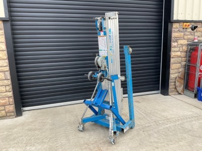 GENIE SLA25 SUPERLIFT MOBILE MATERIAL LIFT
