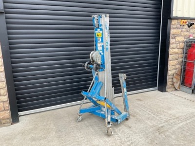 GENIE SLA10 SUPERLIFT MOBILE MATERIAL LIFT