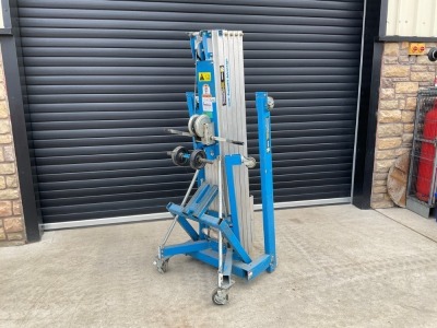 GENIE SLA25 SUPERLIFT MOBILE MATERIAL LIFT