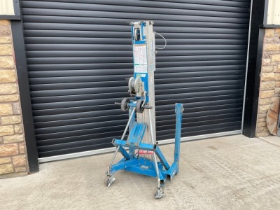 GENIE SLA10 SUPERLIFT MOBILE MATERIAL LIFT