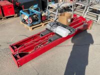 UNUSED HOWDEN EL4T29 4 TON 2 POST 240V VEHICLE LIFT - 8