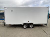 APPROX. 16ft x 6.6ft NIEWIADOW 2700KGS TWIN AXLE MOBILE BARBER STUDIO BOX TRAILER - 4