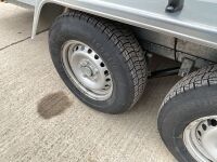 APPROX. 16ft x 6.6ft NIEWIADOW 2700KGS TWIN AXLE MOBILE BARBER STUDIO BOX TRAILER - 11