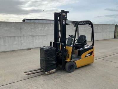 CATERPILLAR EP16 1.6 TON BATTERY OPERATED FORKLIFT