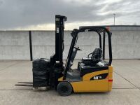 CATERPILLAR EP16 1.6 TON BATTERY OPERATED FORKLIFT - 2