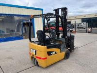 CATERPILLAR EP16 1.6 TON BATTERY OPERATED FORKLIFT - 5