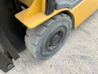 CATERPILLAR EP16 1.6 TON BATTERY OPERATED FORKLIFT - 13
