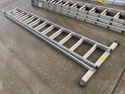 12 TREAD ALUMINIUM DOUBLE EXTENSION LADDER
