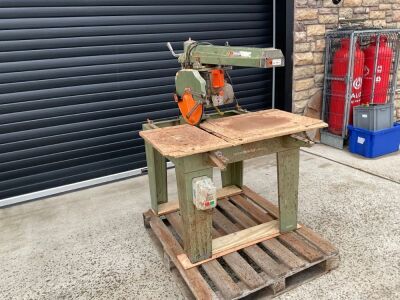 DEWALT 1600 240v REDIAL ARM SAW