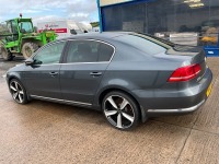 VOLKSWAGEN PASSAT SPORT 2.0 TDI BLUE MOTION TECH 4DR SALOON - 9