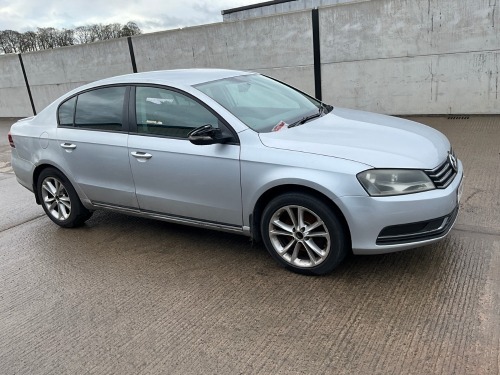 VOLKSWAGEN PASSAT TECH 1.6 TDI BLUE MOTION S 4DR SALOON