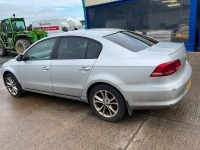 VOLKSWAGEN PASSAT TECH 1.6 TDI BLUE MOTION S 4DR SALOON - 9