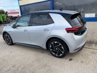 VOLKSWAGEN ID.3 STYLE PRO PERFORMANCE 58KWH ELECTRIC AUTOMATIC HATCHBACK - 11