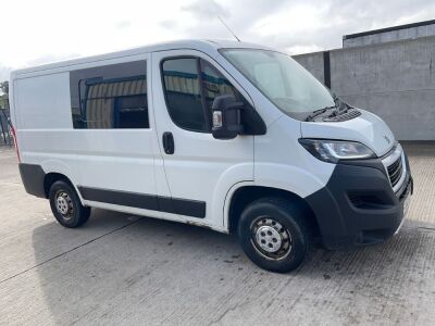 PEUGEOT BOXER 333 PROFESSIONAL L1 H1 2.0 BLUE HDI CREW VAN