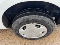 FORD TRANSIT CUSTOM 300 L2 2.0 ECOBLUE 130PS LOW ROOF CREW VAN - 13