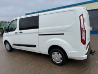 FORD TRANSIT CUSTOM 300 L2 2.0 ECOBLUE 130PS LOW ROOF CREW VAN - 14