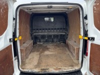 FORD TRANSIT CUSTOM 300 L2 2.0 ECOBLUE 130PS LOW ROOF CREW VAN - 18