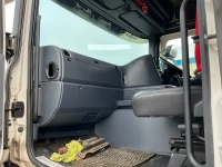 SCANIA G410 8X4 32 TON TIPPER - 5