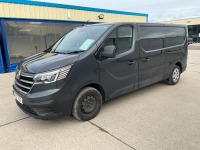 RENAULT TRAFIC LL30 BUSINESS+ LWB 2.0 BLUE DCI 130 - 4