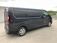 RENAULT TRAFIC LL30 BUSINESS+ LWB 2.0 BLUE DCI 130 - 15