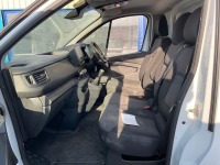 RENAULT TRAFIC SL28 BUSINESS+ SWB 2.0 BLUE DCI 130 - 9