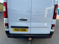 RENAULT TRAFIC SL28 BUSINESS+ SWB 2.0 BLUE DCI 130 - 15